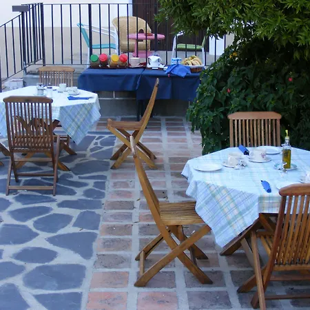 Hotel Rural La Casa De Pasaron (Caceres)